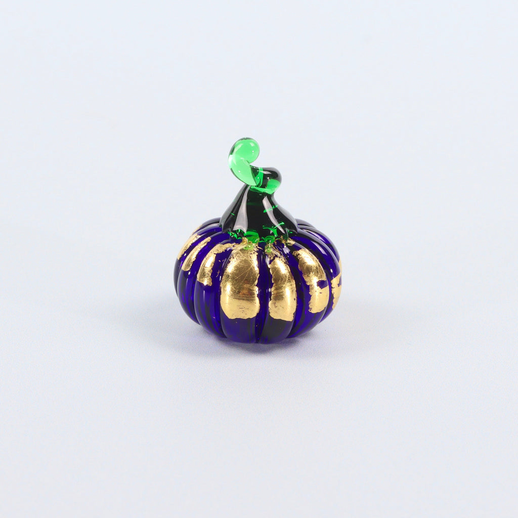 The King Charles Golden Blue Glass Dinky Everlasting Pumpkin Glass Sculpture