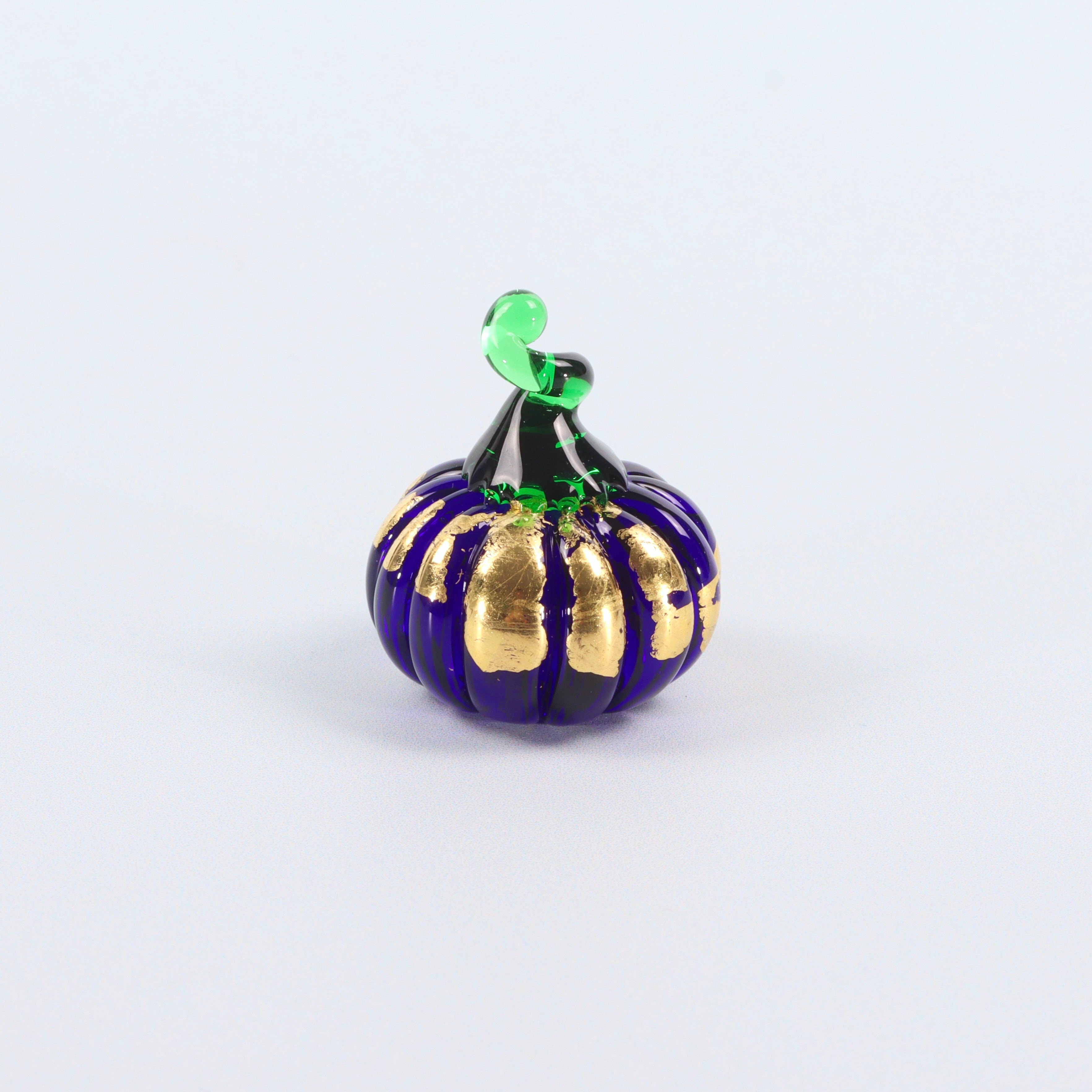 The King Charles Golden Blue Glass Dinky Everlasting Pumpkin Glass Sculpture