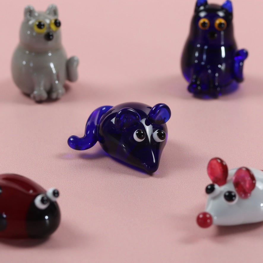 Dinky Blue Mouse Glass Sculpture