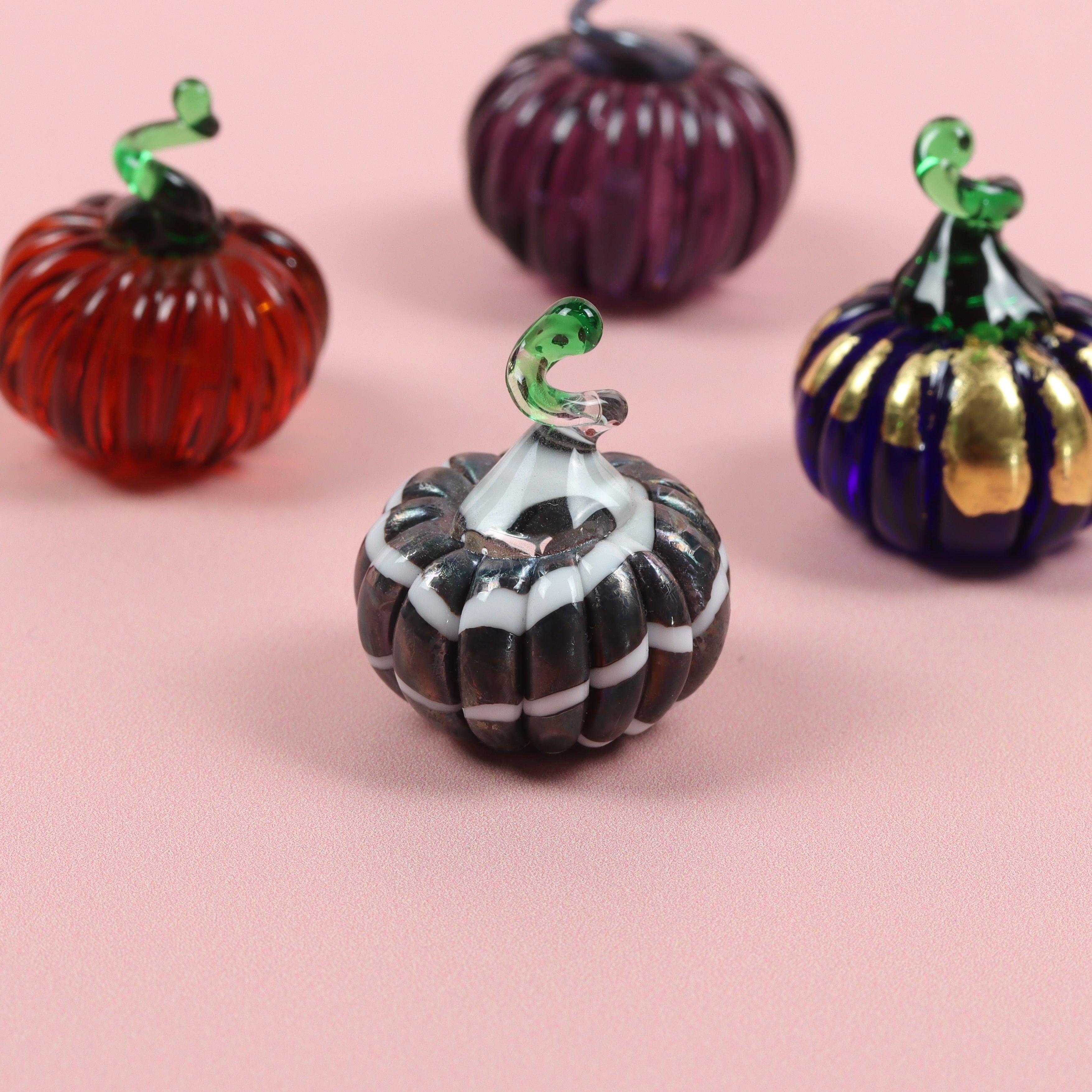 Betelgeuse Dinky Everlasting Pumpkin Glass Sculpture