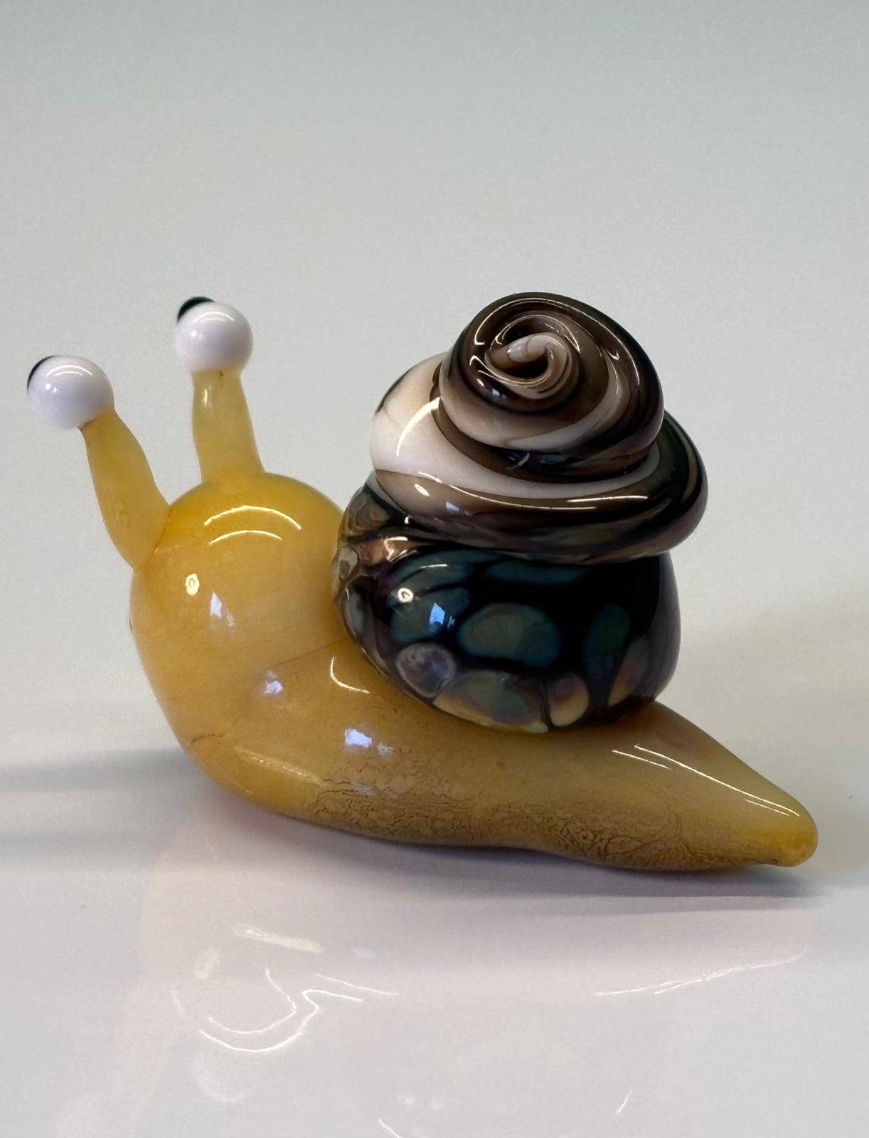 Dinky Snail Glass Sculptre