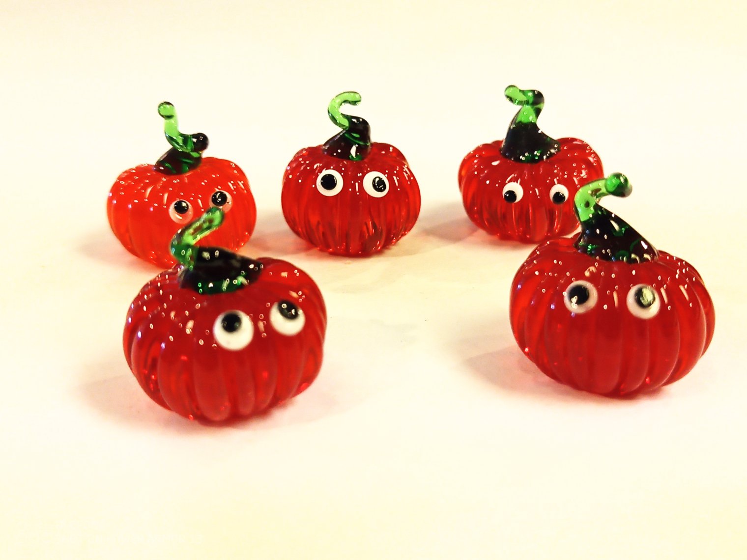Jack 'O' Lantern Ooglie Dinky Everlasting Pumpkin Glass Sculpture
