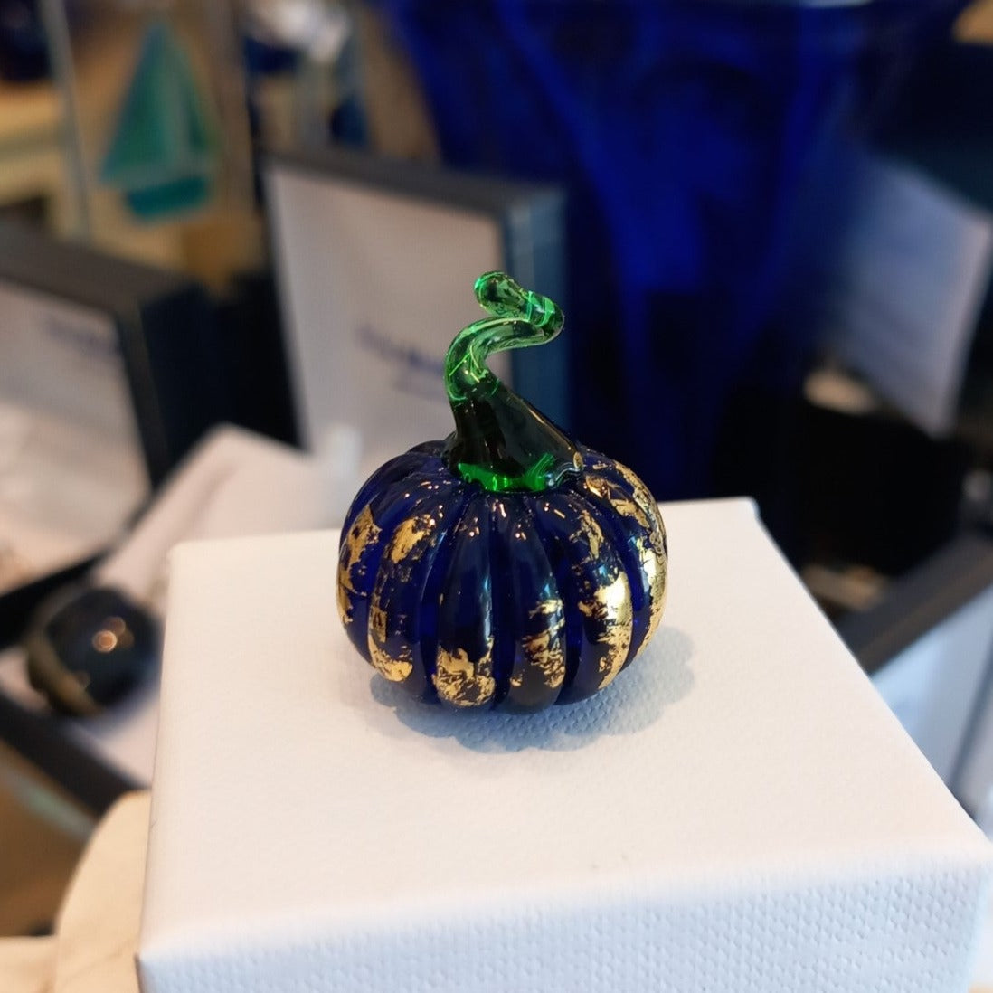 The King Charles Golden Blue Glass Dinky Everlasting Pumpkin Glass Sculpture