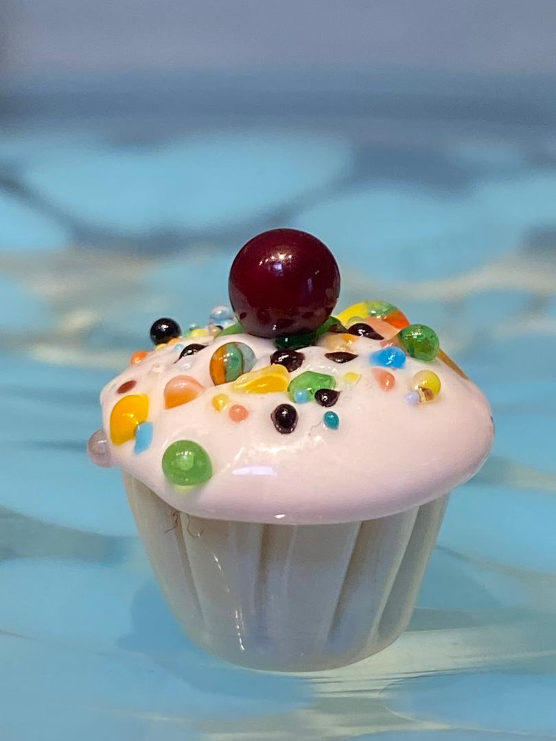 The Ultimate Dinky Cupcake Glass Sculpture