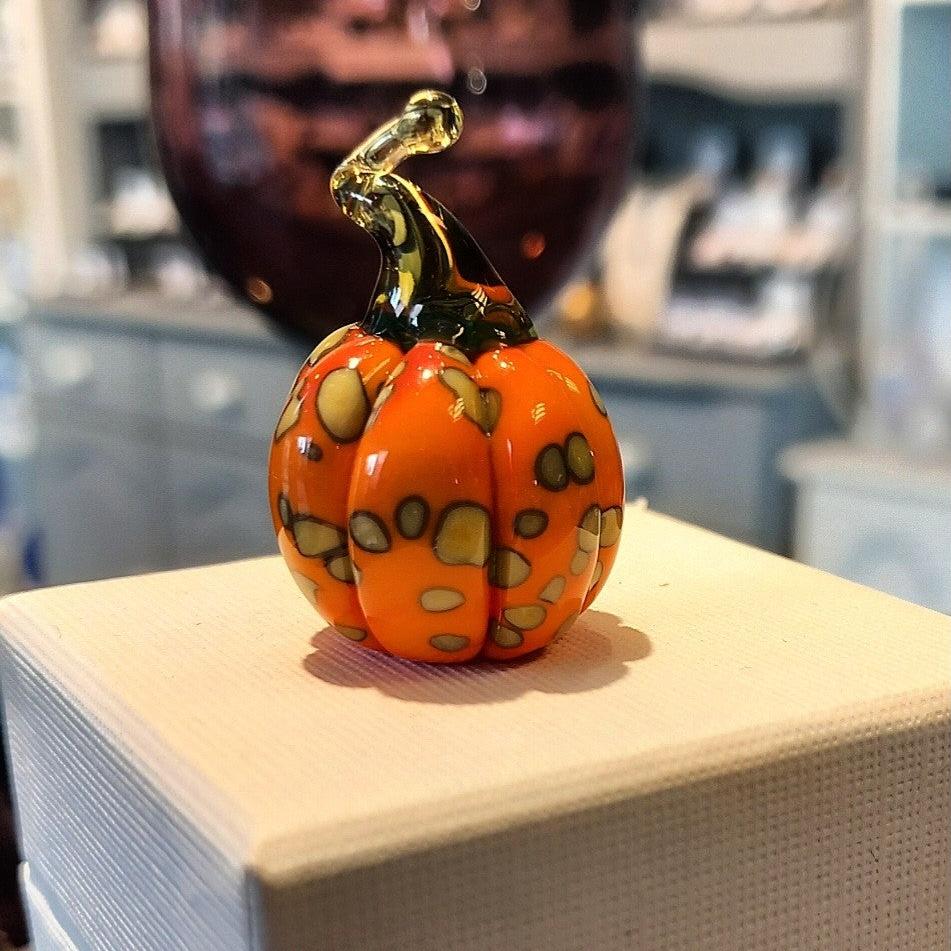 Dinky Everlasting Harvest Festival Pumpkin Glass Sculpture