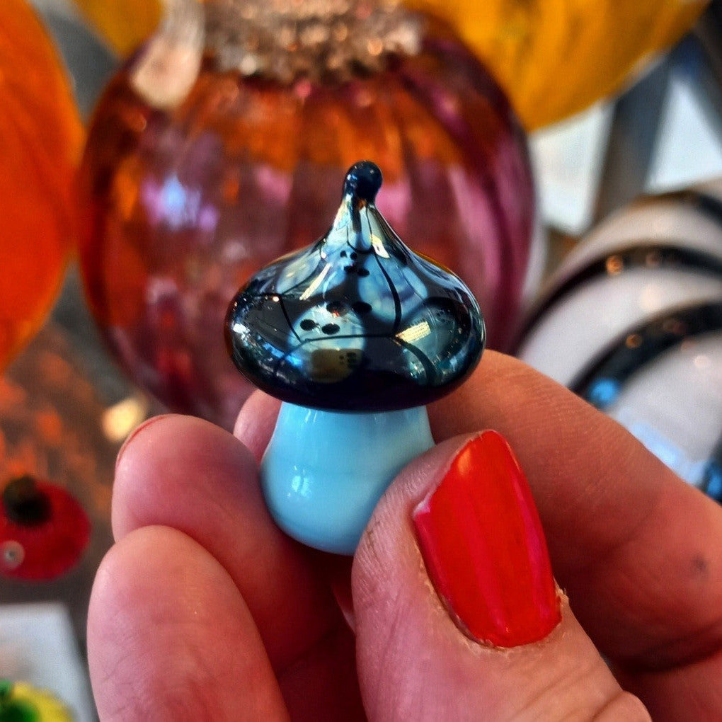 Dinky Aurora Toadstool Glass Sculpture