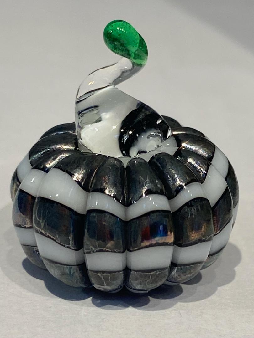 Betelgeuse Dinky Everlasting Pumpkin Glass Sculpture